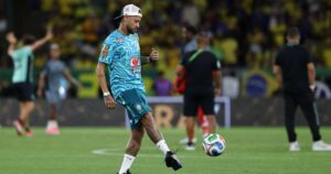 Apoio a Neymar para convocação à Copa sobe para 53%