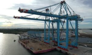 Suape recebe terminal elétrico de R$ 2 bi e amplia capacidade