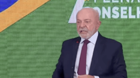 Lula compara atos no México a 2013 e vê ação externa
