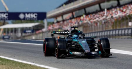 Russell larga na pole no GP de Barcelona; Bortoleto sai em 12º na F1