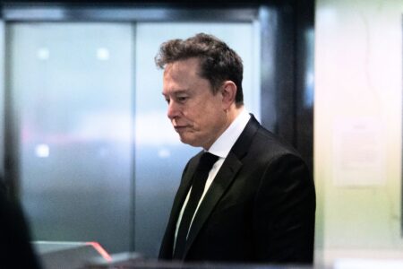 Musk supera US$ 1 trilhão com SpaceX na bolsa e expõe concentração de riqueza