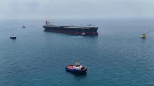 Acordo entre EUA e Irã derruba petróleo e põe Ormuz no centro do mercado