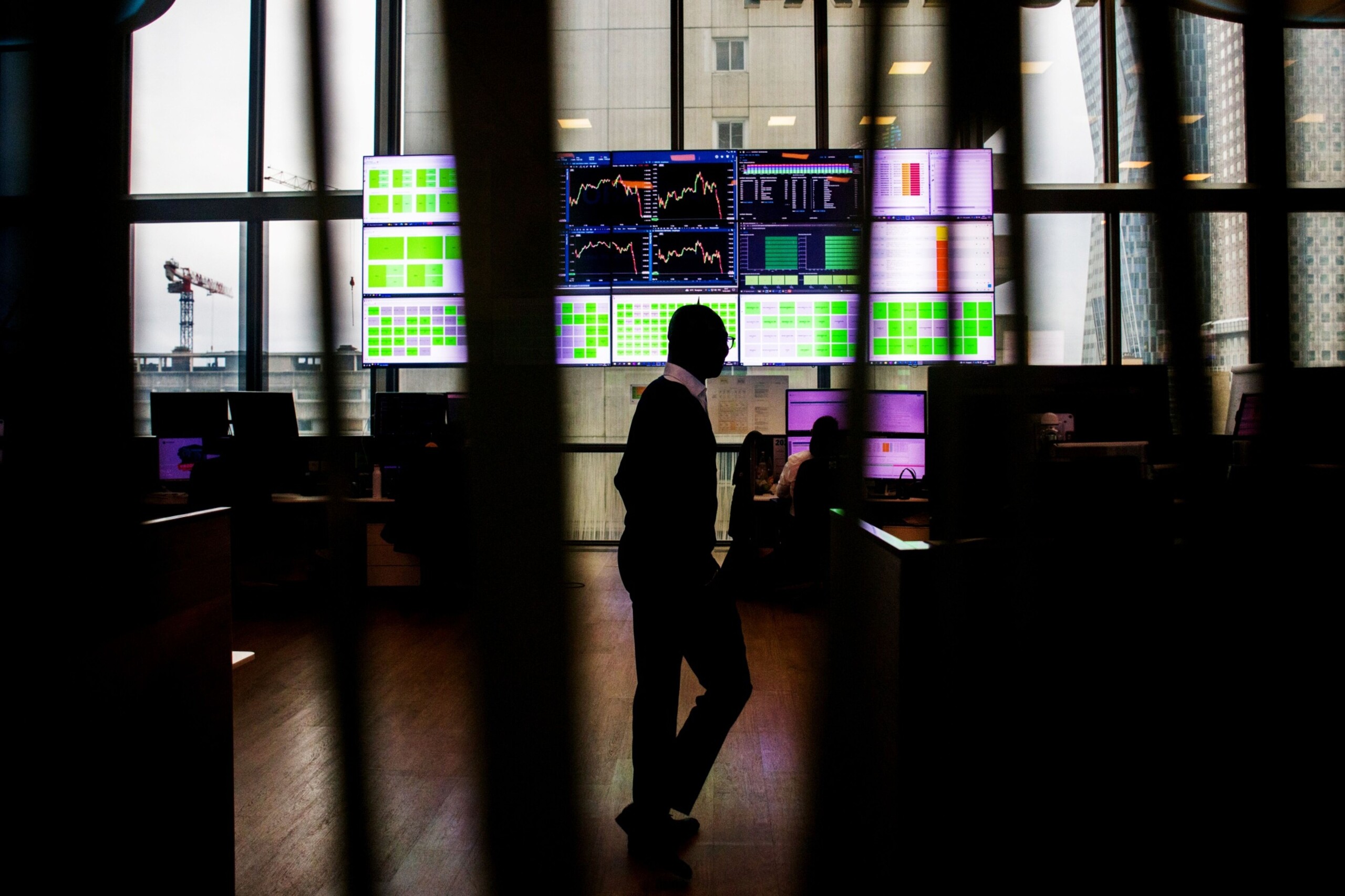 Tecnologia impulsiona Stoxx 600 a novo recorde de 640,18 pontos na Europa