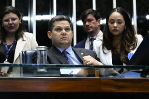 Alcolumbre anuncia ida do Senado à Justiça por verba de Jaques Wagner