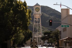 Paramount recebe aval dos EUA para comprar Warner por US$ 110 bi