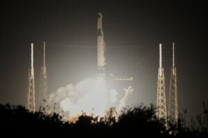 SpaceX prepara emissão de títulos de US$ 20 bilhões após IPO recorde