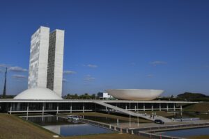 Dois em cada três eleitores não lembram do voto para deputado ou senador em 2022, diz Datafolha
