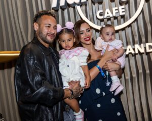 Neymar terá cinco filhos após Bruna Biancardi anunciar nova gravidez