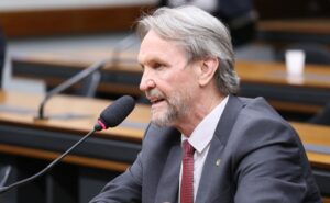 PEC para blindar Pix mira pressão externa e não muda uso
