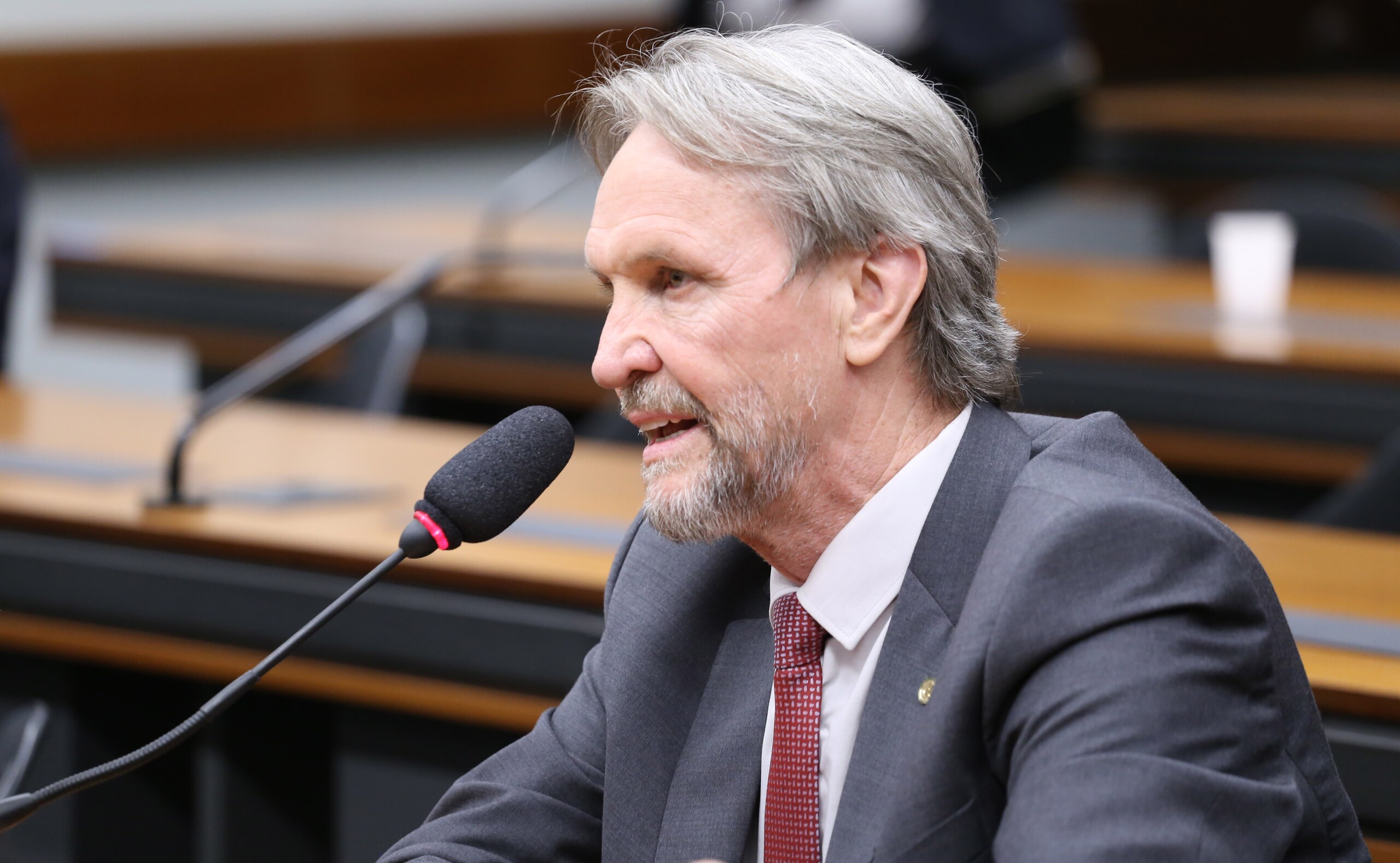 PEC para blindar Pix mira pressão externa e não muda uso