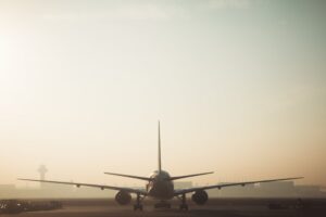 Iata vê lucro das aéreas cair quase à metade apesar de receita recorde em 2026