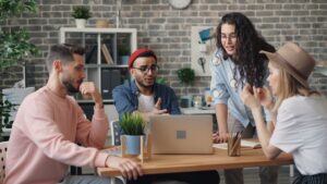 Geração Z e millennials priorizam segurança e desafiam sucessão nas empresas