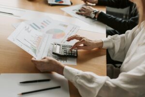 Banco Central: empresas preveem impostos e custos mais altos em 2027 com reforma