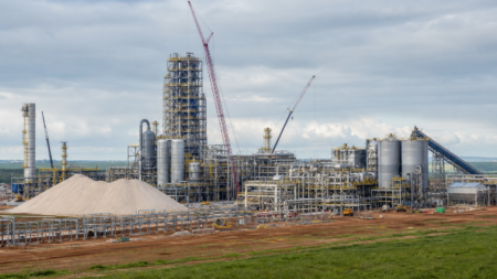 Petrobras retoma UFN-III em MS com R$ 5 bi após 12 anos parada