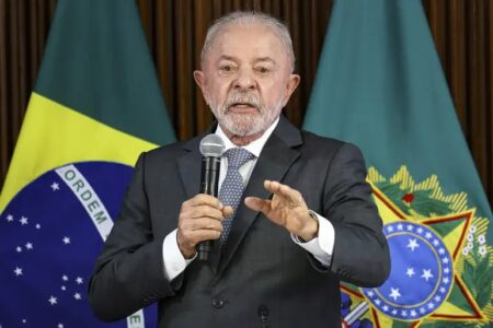 Lula cita Durigan e acende alerta sobre gasto público
