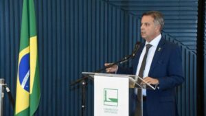 Marinho critica governo e acirra disputa sobre escala 6×1