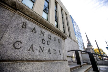 Alta da gasolina leva inflação do Canadá a 3,2% e ao maior nível em 29 meses