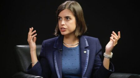 PL da misoginia prevê pena maior e bloqueio de perfis