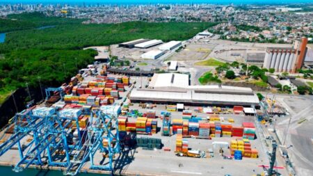 Porto de Vila Velha amplia capacidade em 40% com nova área
