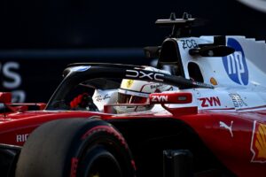 Leclerc lidera em Mônaco e avisa: freios ainda limitam a classificação