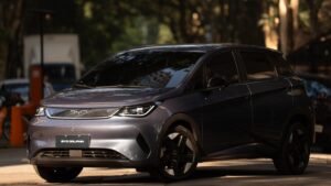 BYD sobe ao 4º no país e lidera vendas em 15 estados