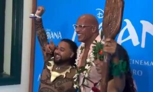 Influenciador de Piracicaba conhece The Rock em pré-estreia de “Moana” no Rio de Janeiro