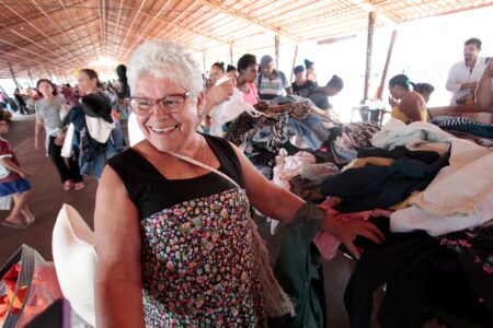 Fundo Social doa 5 toneladas de roupas e cobertores no 3º Varal Solidário em Piracicaba