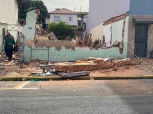 Morre trabalhador atingido na cabeça por viga durante demolição em Piracicaba
