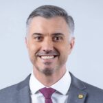 Marchese, o mais jovem a comandar Crea-SP e Confea, bate recorde de 84,8 mil votos e é reeleito para mais três anos