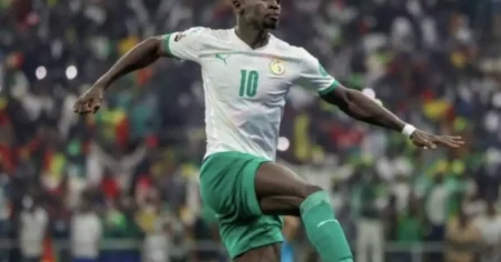 Comunicado falso cria rumor de aposentadoria de Sadio Mané da seleção