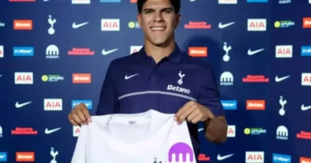 Tottenham fecha contratação recorde de Mateus Fernandes por R$ 584 milhões