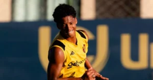 Zé Lucas entra no BID e fica à disposição do Cruzeiro