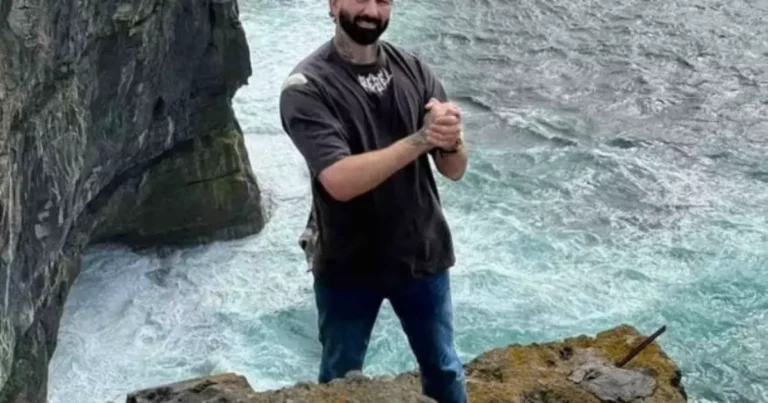 Ex-zagueiro Saul Muniz morre após acidente com veículo elétrico na Irlanda