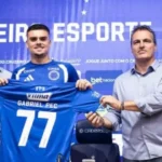 Cruzeiro apresenta Gabriel Pec e corre por registro antes de duelo com Flamengo