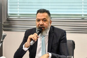 PF faz buscas contra indicado de Flávio Bolsonaro ao Senado em caso de R$ 7,6 bi