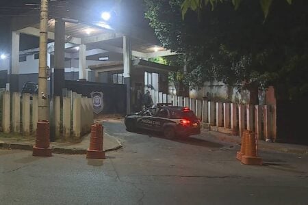 Sete detentos fogem por buraco em cela no Ceresp de BH; três estão foragidos