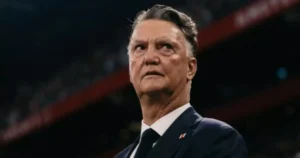 Van Gaal deixa conselho do Ajax em meio a mudanças no futebol do clube