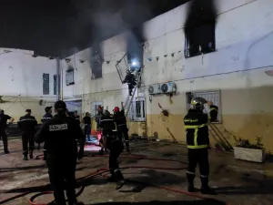 Incêndio em orfanato na Argélia mata 11 pessoas e fere 19