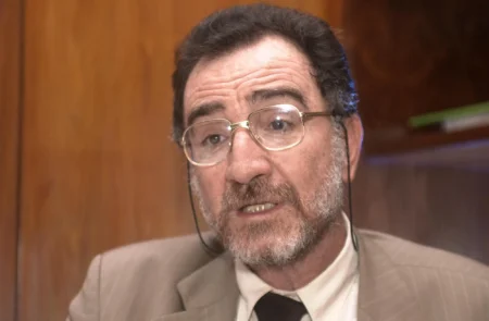 PT sinaliza Patrus para o governo de Minas, e executiva estadual recua