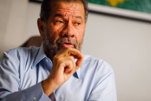 PDT oficializa apoio à reeleição de Lula e mira eleger três governadores