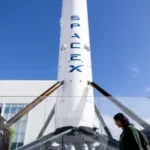 SpaceX cai abaixo do IPO e perde quase US$ 1 tri; Musk deixa clube trilionário