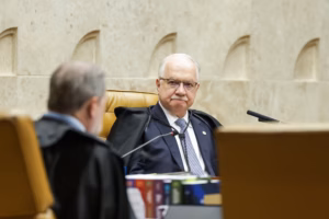 Fachin repudia ataque de Milei a Moraes em nome do STF