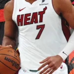 Giannis troca os Bucks pelo Miami Heat e encerra ciclo de 13 temporadas