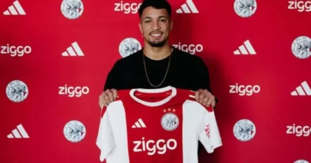 Ajax anuncia Marcos Leonardo, ex-Santos, por R$ 117 milhões