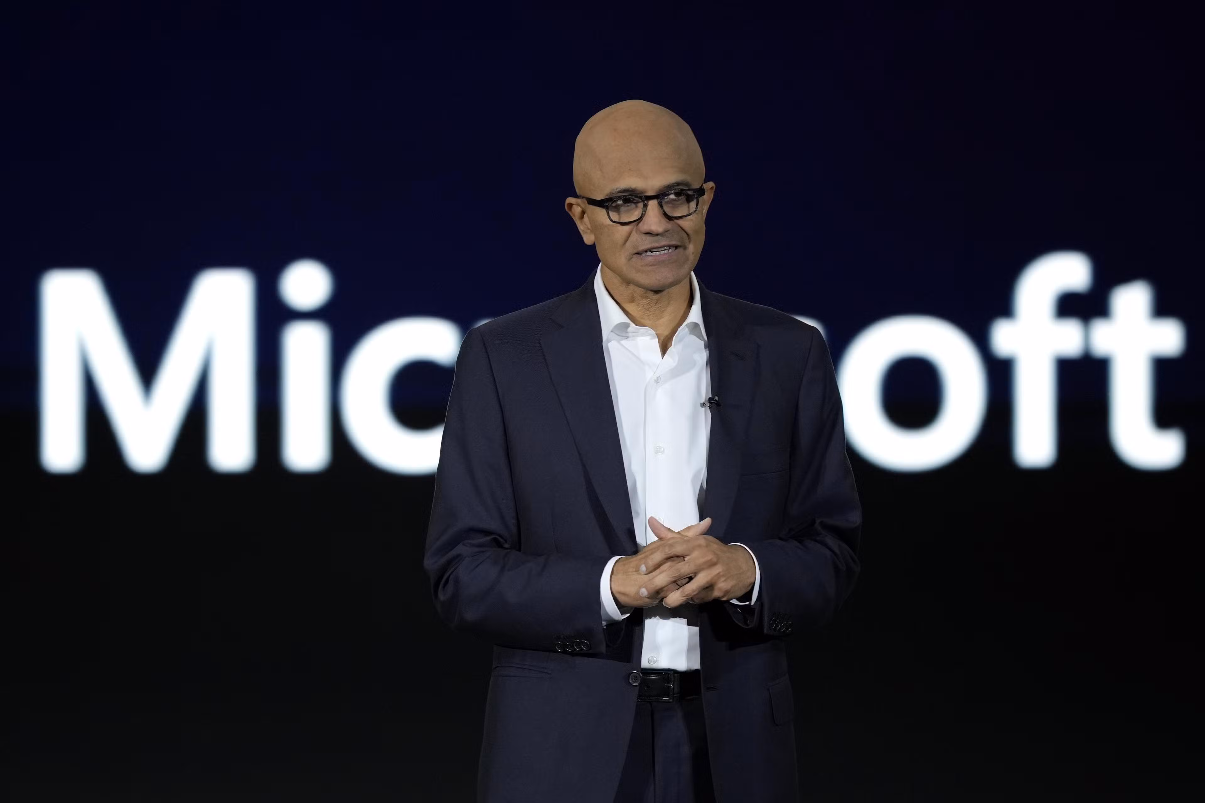 Microsoft adota chips Helios da AMD no Azure para desafiar Nvidia