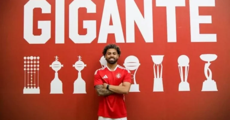 Internacional traz Calebe do Fortaleza por empréstimo até junho de 2027