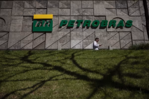 Bolívia abre grupos de trabalho para discutir volta da Petrobras ao país