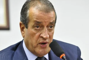 Valdemar diz ao STF que só sugere emendas e tenta derrubar bloqueio de R$ 119 milhões