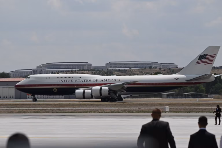 Governo Trump força repórteres do NYT a depor no caso Air Force One