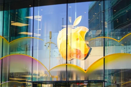 Apple amplia acordo de US$ 30 bi com Broadcom para chips de rádio nos EUA